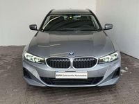 Gebraucht BMW 320 190 PS (139 kW) 2022 Grau Limousine