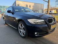 Second-hand BMW 318 143 CP (105 kW) 2009 Albastru Berlinǎ