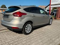 Usata Ford Focus 125 CV (91 kW) 2015 Beige Station wagon