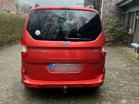 Gebraucht Ford Tourneo 100 PS (73 kW) 2016 Rot Kombi