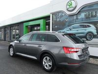 Gebraucht Skoda Superb 150 PS (110 kW) 2022 Graphitegraumetallic Kombi