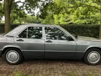 Gebraucht Mercedes 190 118 PS (86 kW) 1990 Grau Limousine