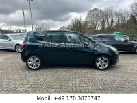 Gebraucht Opel Meriva Innovation 136 PS (100 kW) 2015 Grün Van / Kleinbus