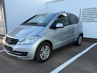 Gebraucht Mercedes A180 109 PS (80 kW) 2010 Silber Kleinwagen