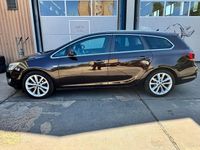 Gebraucht Opel Astra 140 PS (102 kW) 2011 Braun Kombi