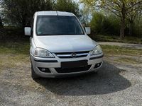 Second-hand Opel Combo 87 CP (63 kW) 2004 Argintiu Monovolum