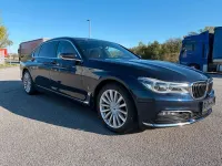 Gebraucht BMW 740 Sport Line 258 PS (189 kW) 2017 Blau Limousine