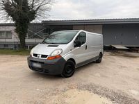 Gebraucht Renault Traffic 130 PS (95 kW) 2006 Silber Van / Kleinbus