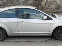 Gebraucht Ford Focus Ambiente 80 PS (58 kW) 2008 Grau Kleinwagen