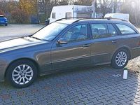Gebraucht Mercedes E220 Elegance 170 PS (125 kW) 2007 Grau Kombi