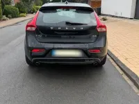 Gebraucht Volvo V40 150 PS (110 kW) 2012 Schwarz Kleinwagen