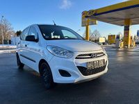 Gebraucht Hyundai i10 Edition 69 PS (50 kW) 2013 Weiß Kleinwagen