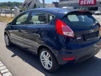 Gebraucht Ford Fiesta Trend 101 PS (74 kW) 2016 Blau Kleinwagen