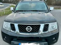 Gebraucht Nissan Navara 190 PS (139 kW) 2012 Schwarz Pickup