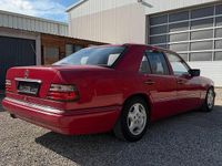 Brugt Mercedes E220 150 HK (110 kW) 1995 Rød Sedan