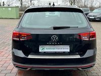Gebraucht VW Passat Alltrack R 200 PS (147 kW) 2022 Schwarz Kombi