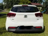 Gebraucht Kia Rio Spirit 90 PS (66 kW) 2017 Weiß Limousine