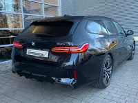 Second-hand BMW 520 Comfort Edition 190 CP (139 kW) 2025 Negru Break
