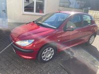 Gebraucht Peugeot 206 75 PS (55 kW) 2002 Rot Kleinwagen