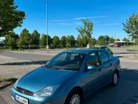 Begagnad Ford Focus 115 HK (84 kW) 2000 Blå Sedan