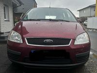 Second-hand Ford Focus 116 CP (85 kW) 2004 Roșu Break