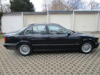Gebraucht BMW 523 170 PS (125 kW) 1998 Schwarz Limousine