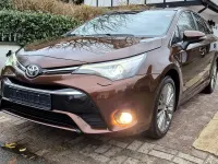 Gebraucht Toyota Avensis Edition-S 147 PS (108 kW) 2016 Braun Kombi
