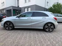 Gebraucht Mercedes A200 Urban 136 PS (100 kW) 2015 Silber Kleinwagen