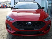 Neu Ford Focus ST-Line X 155 PS (114 kW) 2025 Fantastic red metallic Kombi