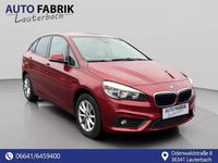 Gebraucht BMW 218 Basis 136 PS (100 kW) 2015 Rot Van / Kleinbus