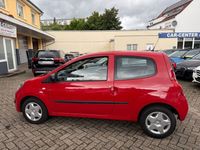 Gebraucht Renault Twingo 58 PS (42 kW) 2011 Hellrot Kleinwagen