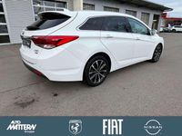 Gebraucht Hyundai i40 165 PS (121 kW) 2017 Weiß Kombi