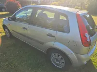 Gebraucht Ford Fiesta 60 PS (44 kW) 2007 Silber Kleinwagen