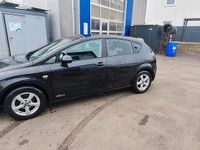 Usata Seat Leon 105 CV (77 kW) 2012 Nero Berlina
