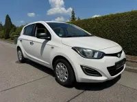 Gebraucht Hyundai i20 86 PS (63 kW) 2013 Weiß Kleinwagen