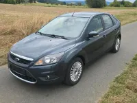 Gebraucht Ford Focus 115 PS (84 kW) 2010 Grau Limousine