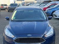 Gebraucht Ford Focus Trend 95 PS (69 kW) 2016 Blau Limousine