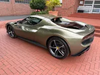Gebraucht Ferrari 296 829 PS (609 kW) 2023 Grün