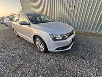 Gebraucht VW Jetta Highline 150 PS (110 kW) 2013 Silber Limousine