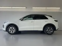 Neu VW T-Roc Life 150 PS (110 kW) 2026 [0qa1] pure white / dach schwarz SUV