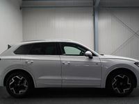 Gebraucht VW Touareg R-line 231 PS (169 kW) 2025 Weiß SUV