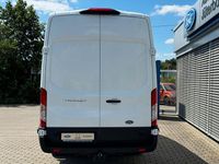 Gebraucht Ford Transit Trend 131 PS (96 kW) 2022 Weiß Limousine