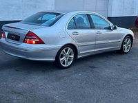 Gebraucht Mercedes C270 Elegance 170 PS (125 kW) 2001 Silber Limousine