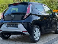 Gebraucht Toyota Aygo X-play 69 PS (50 kW) 2017 Schwarz Kleinwagen