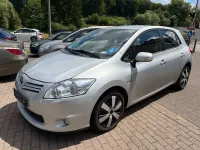 Gebraucht Toyota Auris Executive 132 PS (97 kW) 2010 Silber Kleinwagen