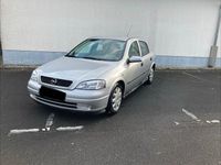 Gebraucht Opel Astra 101 PS (74 kW) 2001 Silber Limousine