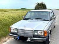 Gebraucht Mercedes 240 65 PS (47 kW) 1977 Silber Limousine