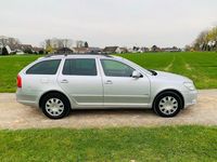 Gebraucht Skoda Octavia 105 PS (77 kW) 2011 Silber Kombi