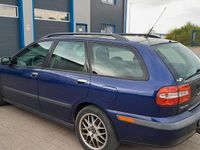 Second-hand Volvo V40 100 CP (73 kW) 2004 Albastru Break