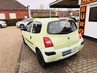 Gebraucht Renault Twingo Authentique 58 PS (42 kW) 2009 Grün Kleinwagen